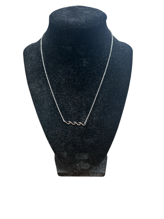 Triple wave necklace